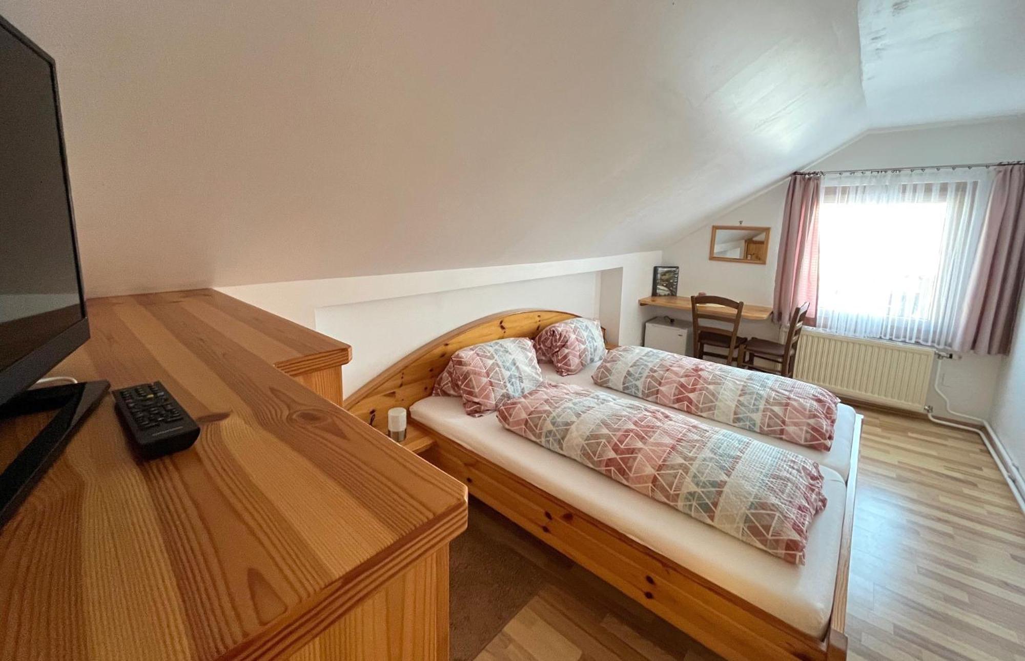Hotel Gasthof Seeblick Zeutschach Ngoại thất bức ảnh