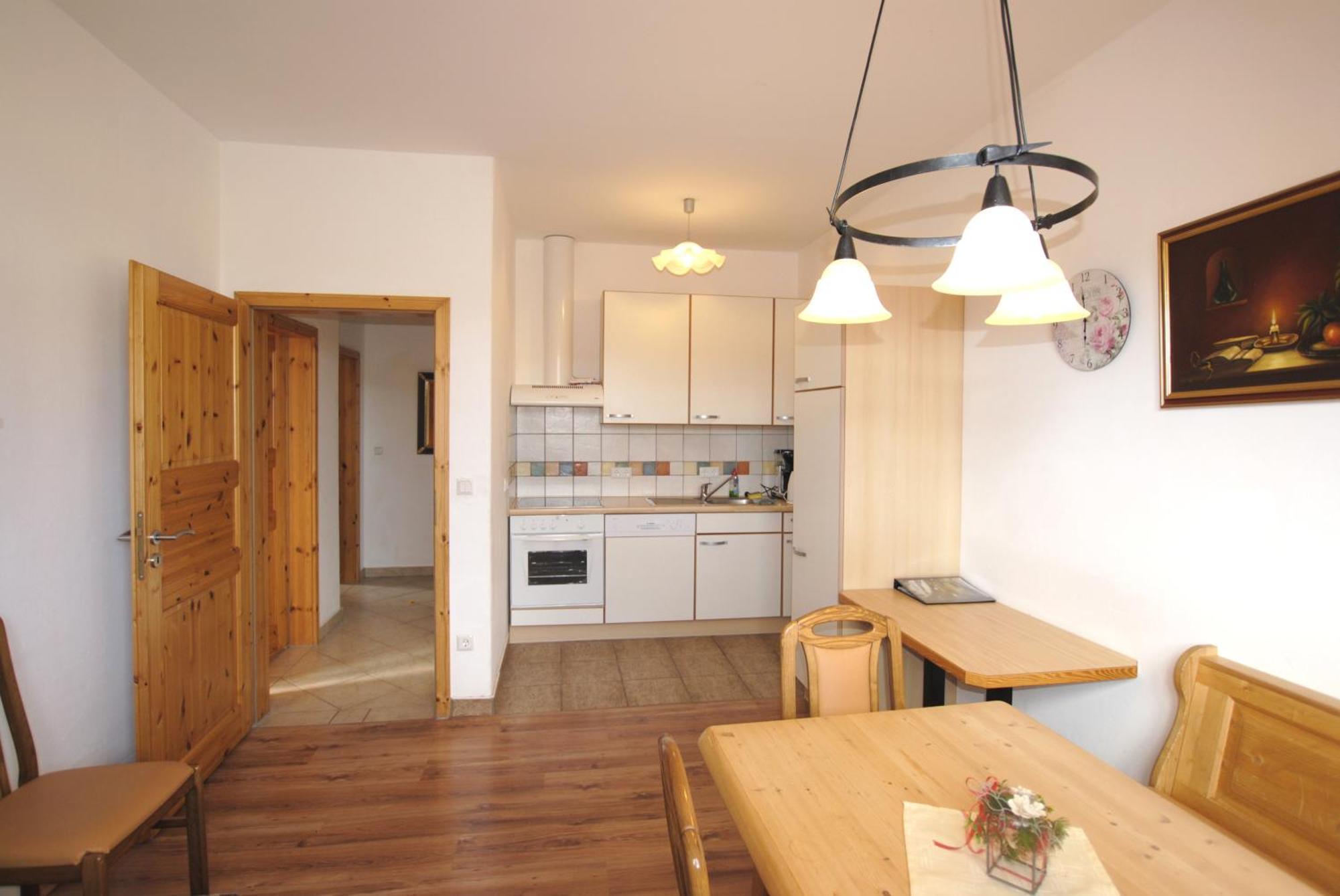 Hotel Gasthof Seeblick Zeutschach Ngoại thất bức ảnh